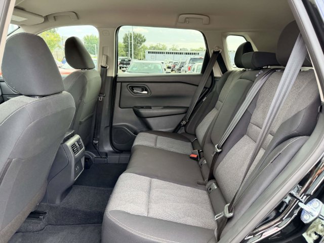 Used 2026 Nissan Rogue SV AWD/4WD image 13