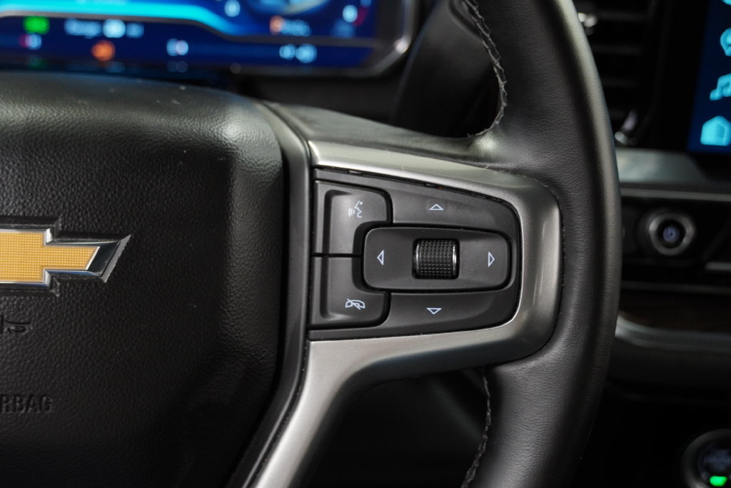 Used 2024 Chevrolet Silverado 1500 LT AWD/4WD image 30