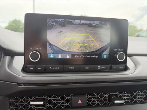 Used 2024 Honda Accord EX image 23
