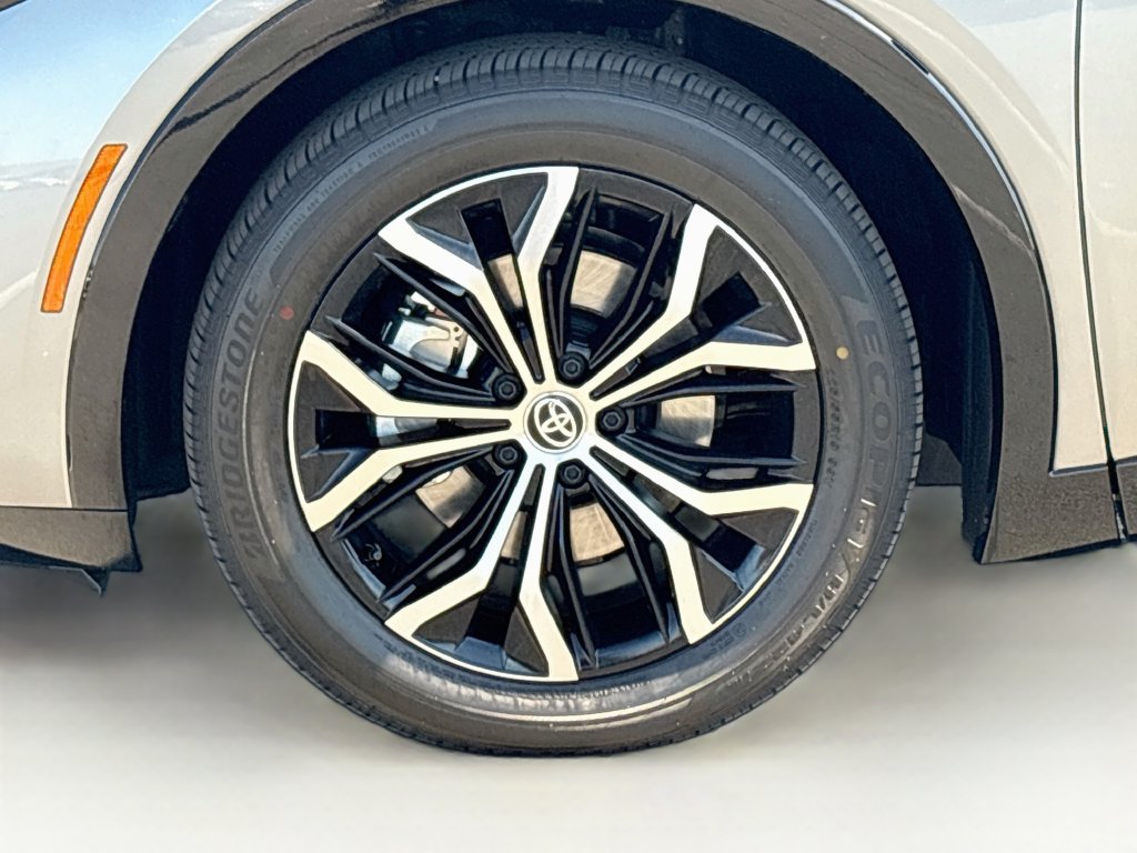 New 2027 Toyota Crown AWD/4WD image 29