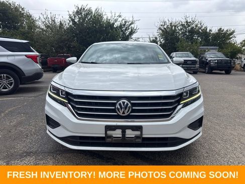 Used 2021 Volkswagen Passat 2.0T SE FWD image 7