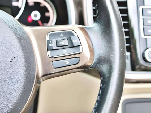 Used 2013 Volkswagen Beetle 2.5 image 15