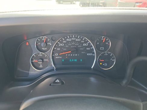 New 2025 GMC Savana 2500 LS w/ Driver Convenience Package image 10