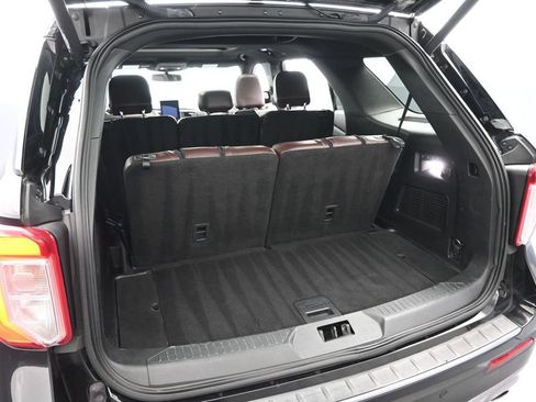 Used 2020 Ford Explorer Platinum AWD/4WD image 26