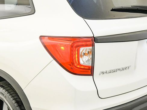Used 2019 Honda Passport Elite image 11