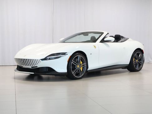 Certified 2024 Ferrari Roma Spider image 3