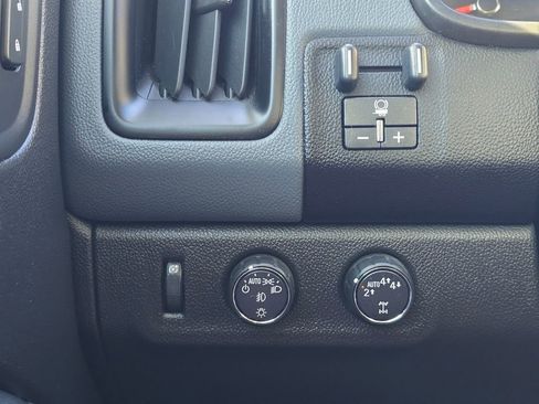 Used 2017 Chevrolet Colorado Z71 image 6