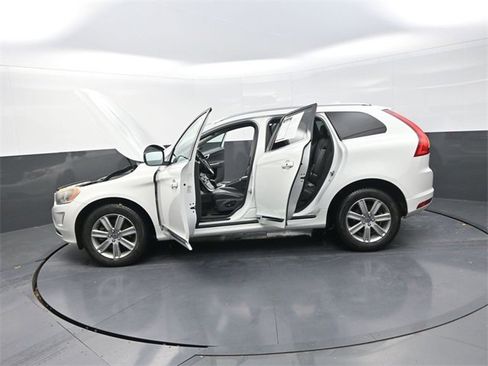 Used 2016 Volvo XC60 T5 Premier image 28