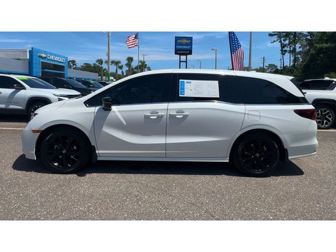Used 2024 Honda Odyssey Sport image 5