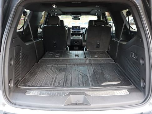 Used 2023 Chevrolet Suburban Premier image 44