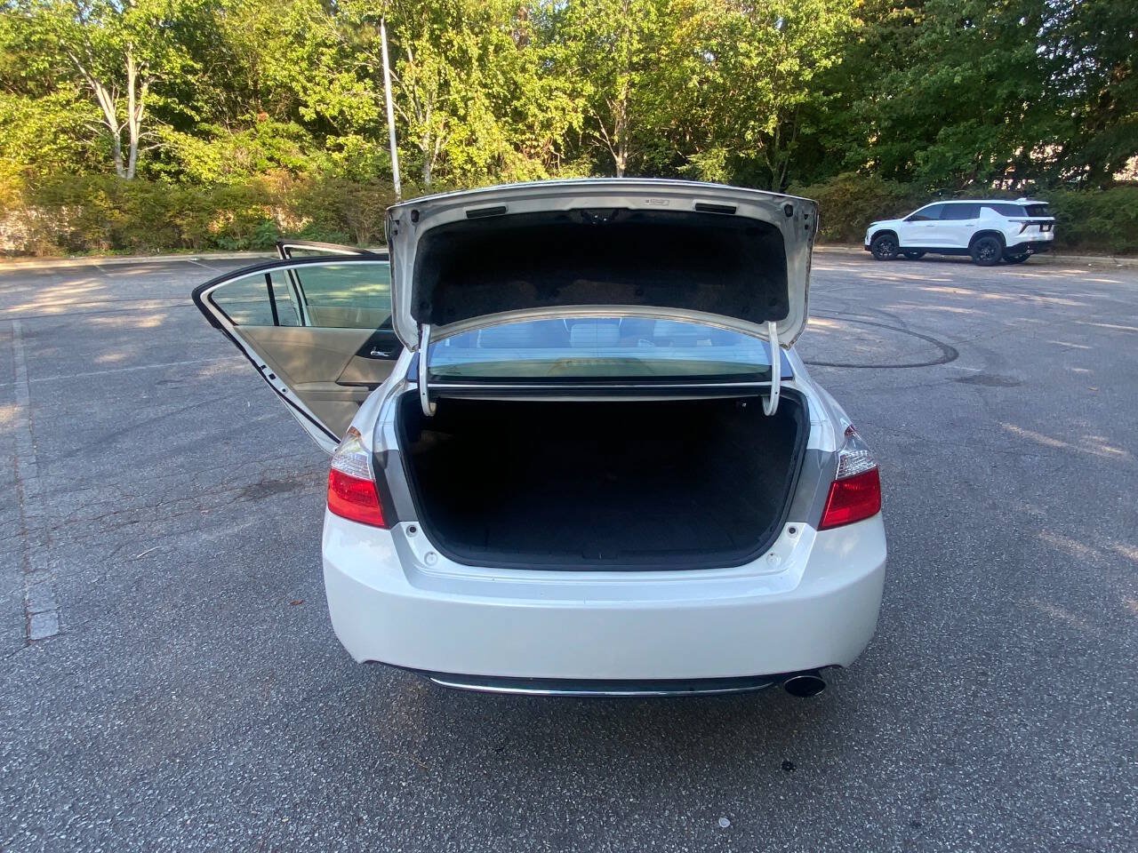 Used 2013 Honda Accord EX image 40