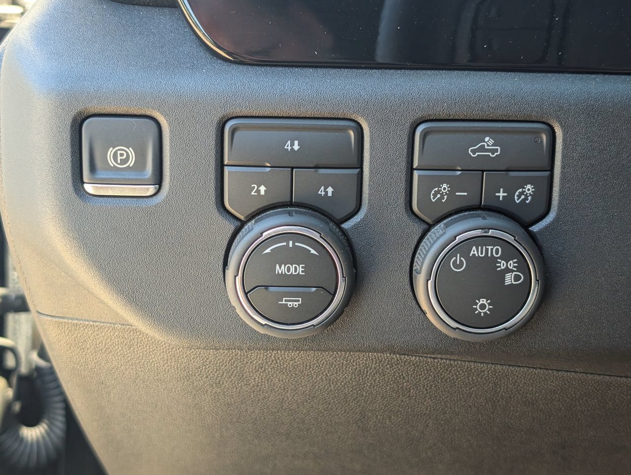 Used 2026 Chevrolet Silverado 2500 LT AWD/4WD image 23