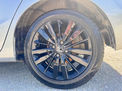 Used 2019 Honda Fit LX image 2