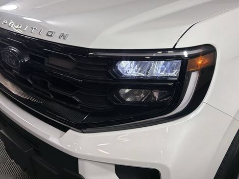 Certified 2025 Ford Expedition Active RWD image 33