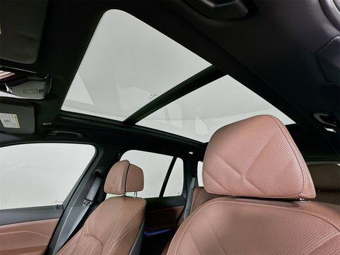 Used 2025 BMW X5 sDrive40i w/ M Sport Package image 24