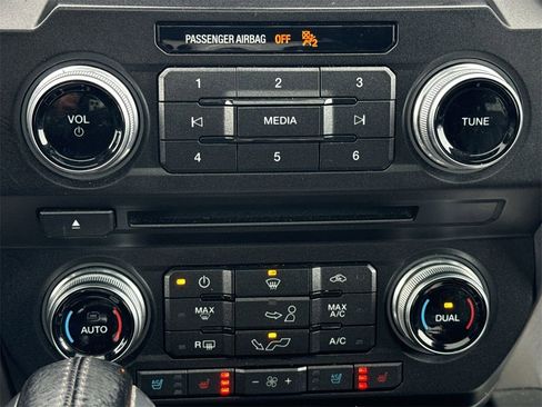 Used 2017 Ford F150 Platinum w/ Technology Package image 17