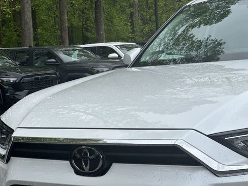 New 2026 Toyota Grand Highlander AWD image 12