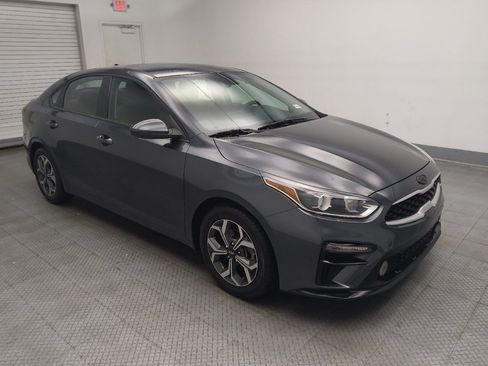 Used 2020 Kia Forte LXS FWD image 11
