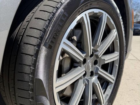 Used 2018 Audi Q7 3.0T Prestige image 9