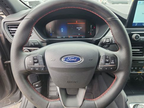 Used 2025 Ford Escape ST-Line AWD/4WD image 19