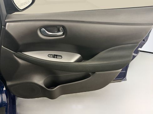 Used 2025 Nissan Leaf S FWD image 32