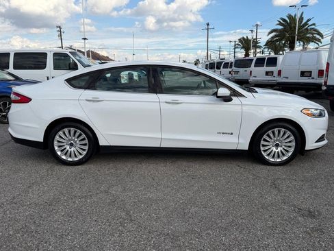 Used 2016 Ford Fusion S image 4