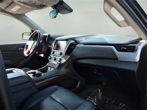 Used 2019 GMC Yukon SLT w/ Open Road Package AWD/4WD image 12