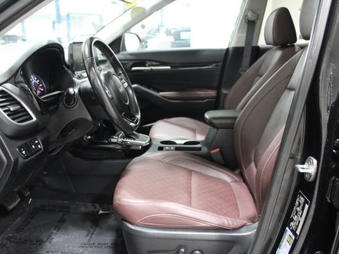 Used 2023 Kia Seltos SX w/ SX Sunroof Package AWD/4WD image 18