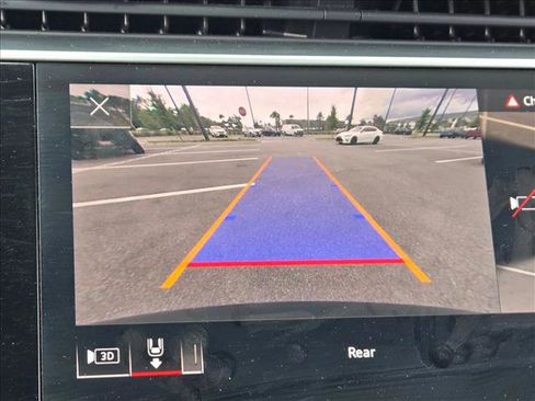 Used 2021 Audi Q8 Premium Plus w/ Premium Plus Package image 14