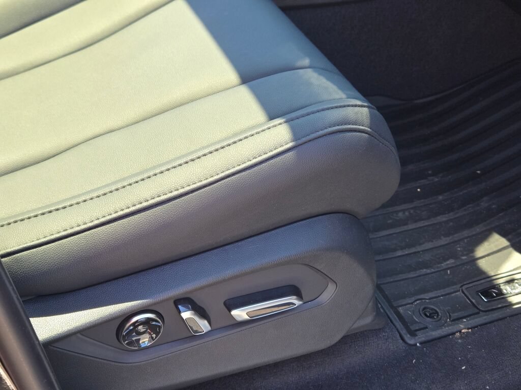 Certified 2026 Acura MDX SH-AWD image 8