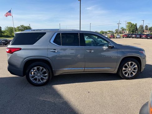 Used 2018 Chevrolet Traverse Premier w/ LPO, Floor Liner Package AWD/4WD image 6