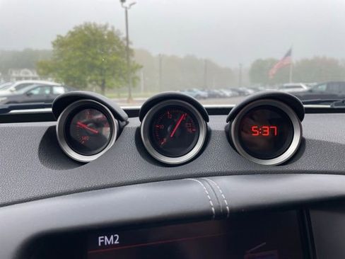 Used 2017 Nissan 370Z Touring Sport RWD image 30