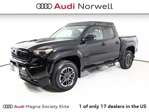 Used 2024 Toyota Tacoma TRD Sport w/ TRD Sport Premium Package AWD/4WD image 13