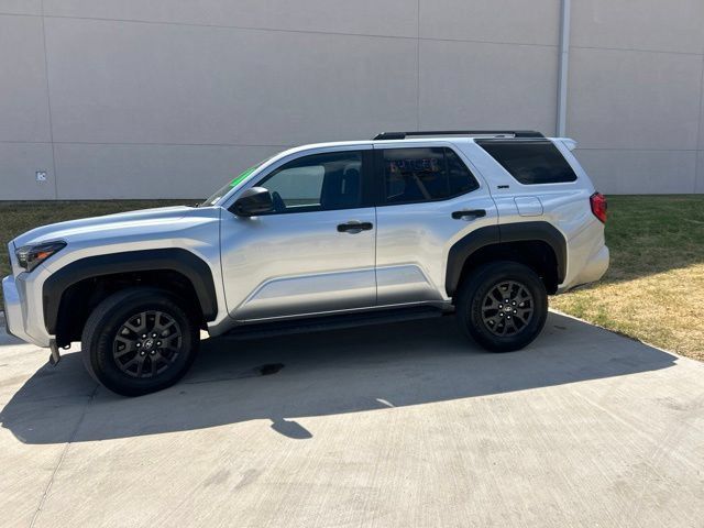Used 2025 Toyota 4Runner SR5 AWD/4WD image 7