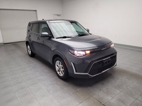 Used 2023 Kia Soul LX w/ Option Group 015 FWD image 13