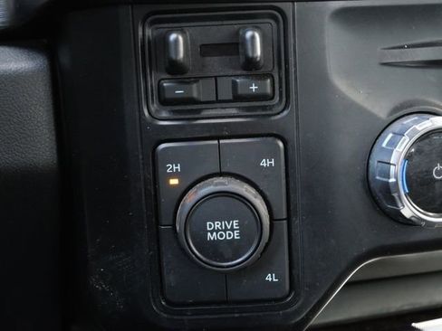 Used 2023 Ford F250 Lariat image 15