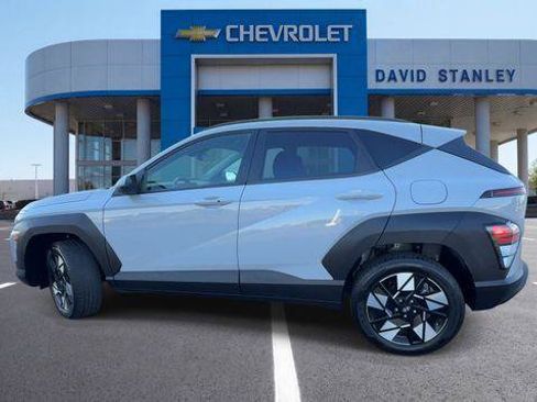 Used 2024 Hyundai Kona SEL AWD/4WD image 5