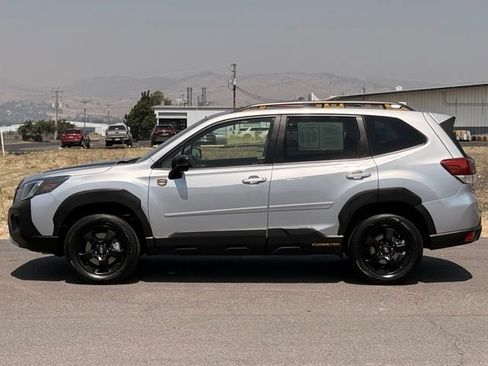 Used 2022 Subaru Forester Wilderness w/ Wilderness Package AWD/4WD image 3