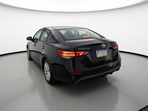 Used 2025 Nissan Sentra S image 6