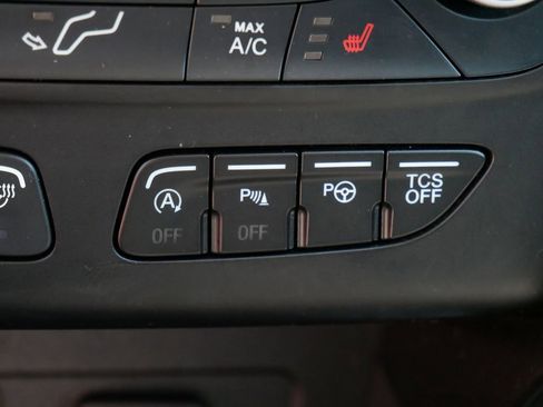 Certified 2019 Ford Escape Titanium AWD/4WD image 24