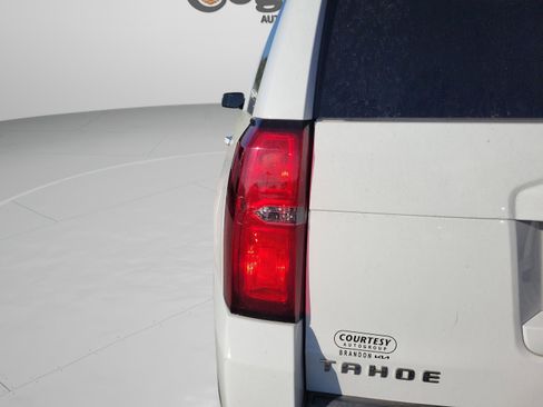 Used 2017 Chevrolet Tahoe Premier AWD/4WD image 24