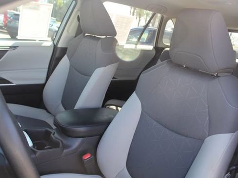 Certified 2025 Toyota RAV4 XLE FWD image 52
