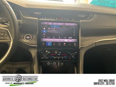Used 2024 Jeep Grand Cherokee Limited 4xe AWD/4WD image 14