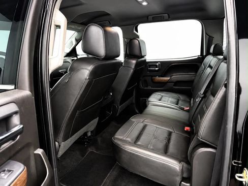 Used 2017 GMC Sierra 2500 Denali w/ Duramax Plus Package AWD/4WD image 21