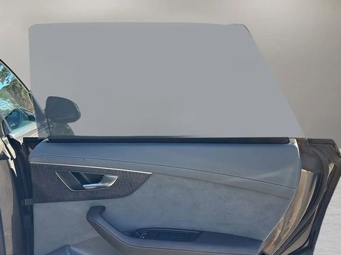 Used 2021 Audi Q8 Prestige image 45