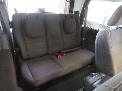 Used 2022 Jeep Wrangler Sport AWD/4WD image 26