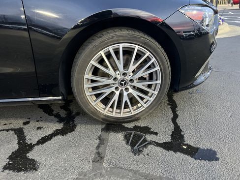 Used 2022 Mercedes-Benz CLA 250 4MATIC image 13