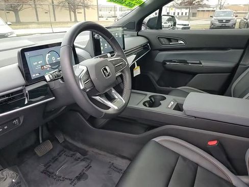 Used 2024 Honda Prologue Touring image 9