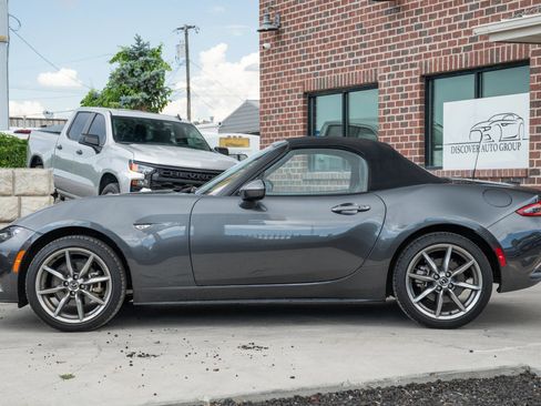 Used 2023 MAZDA MX-5 Miata Grand Touring RWD image 3