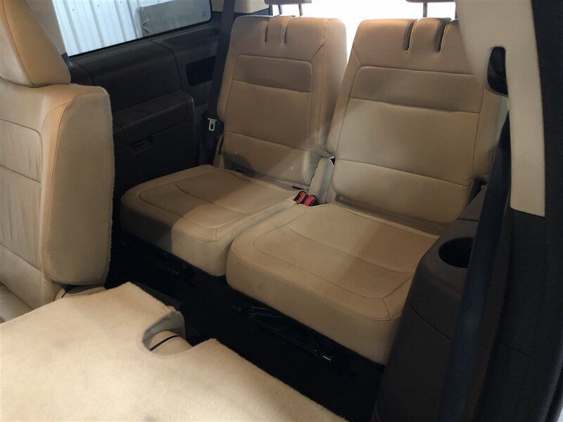Used 2014 Ford Flex SEL w/ Equipment Group 202A AWD/4WD image 17